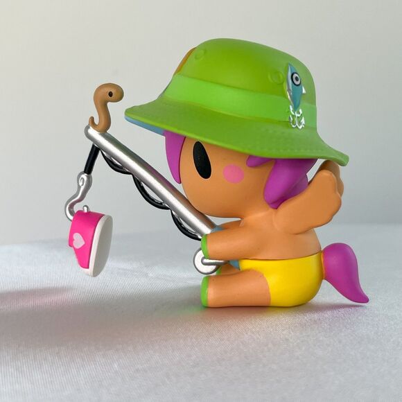 Tokidoki Gone Fishin' Fun in the Sun Unicorno Fishing Rod Unicorn Beach Figure - Picture 5 of 10